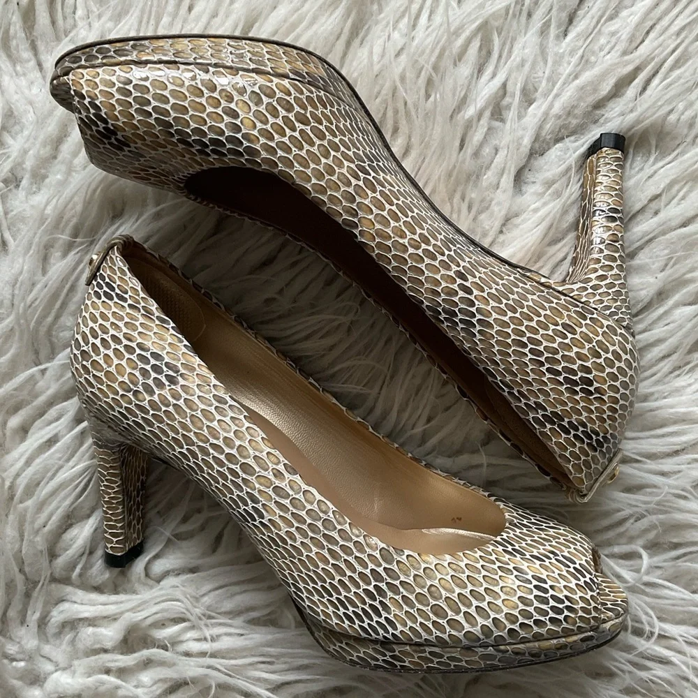 Stuart Weitzman stuart weitzman